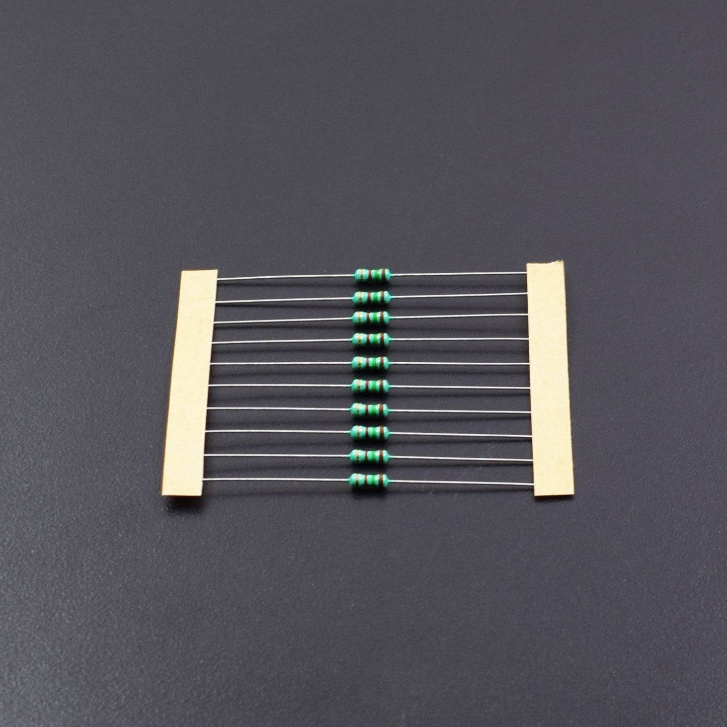 1.5K Ohm Resistance 1/4W Power Rating  5% Tolerance Carbon Film Resistor - RS612 - REES52