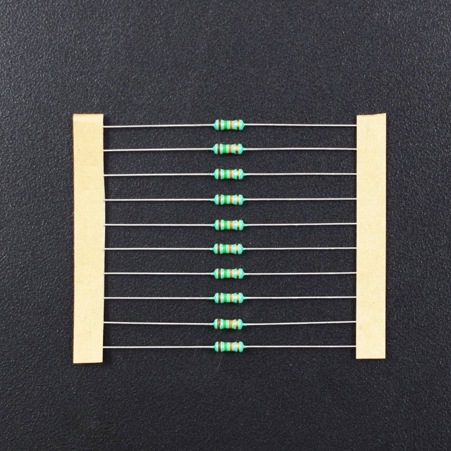 15K Ohm Resistance 1/4W Power Rating  5% Tolerance Carbon Film Resistor - RS606 - REES52