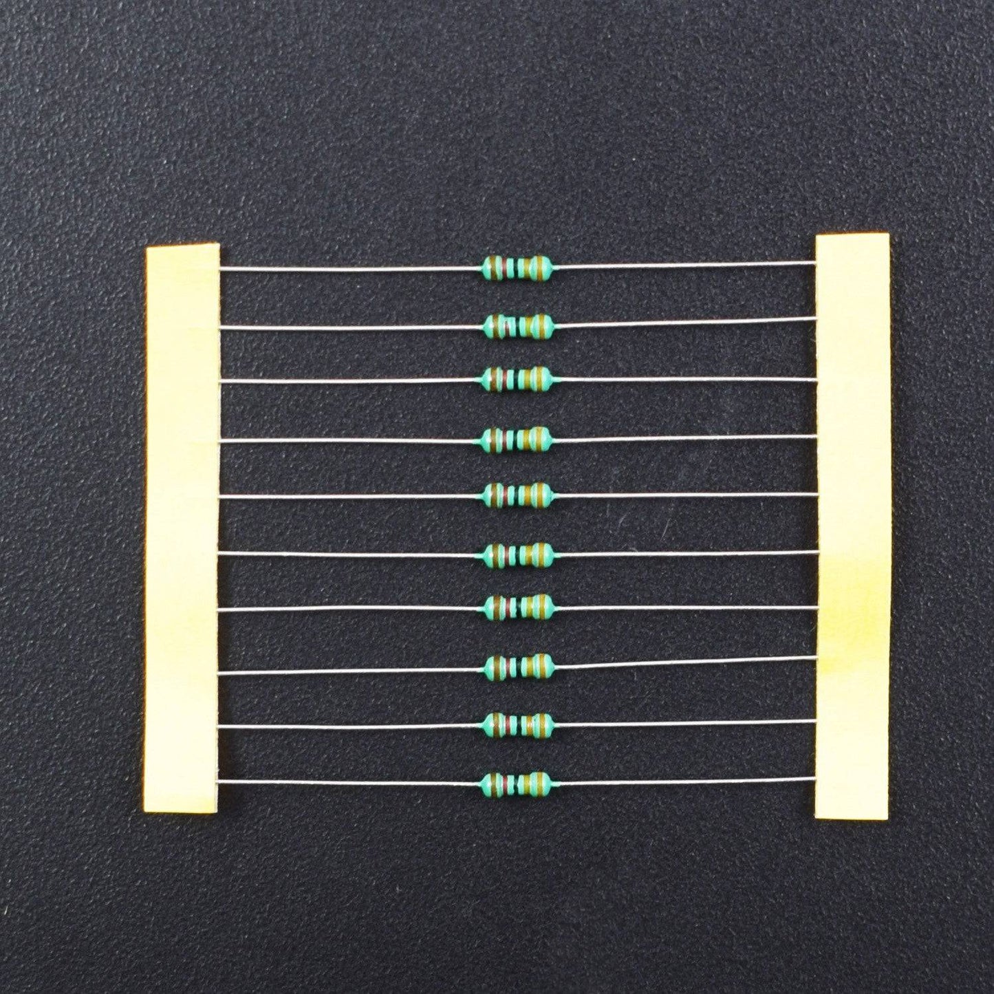 33K Ohm Resistance 1/4W Power Rating  5% Tolerance Carbon Film Resistor  - RS517 - REES52