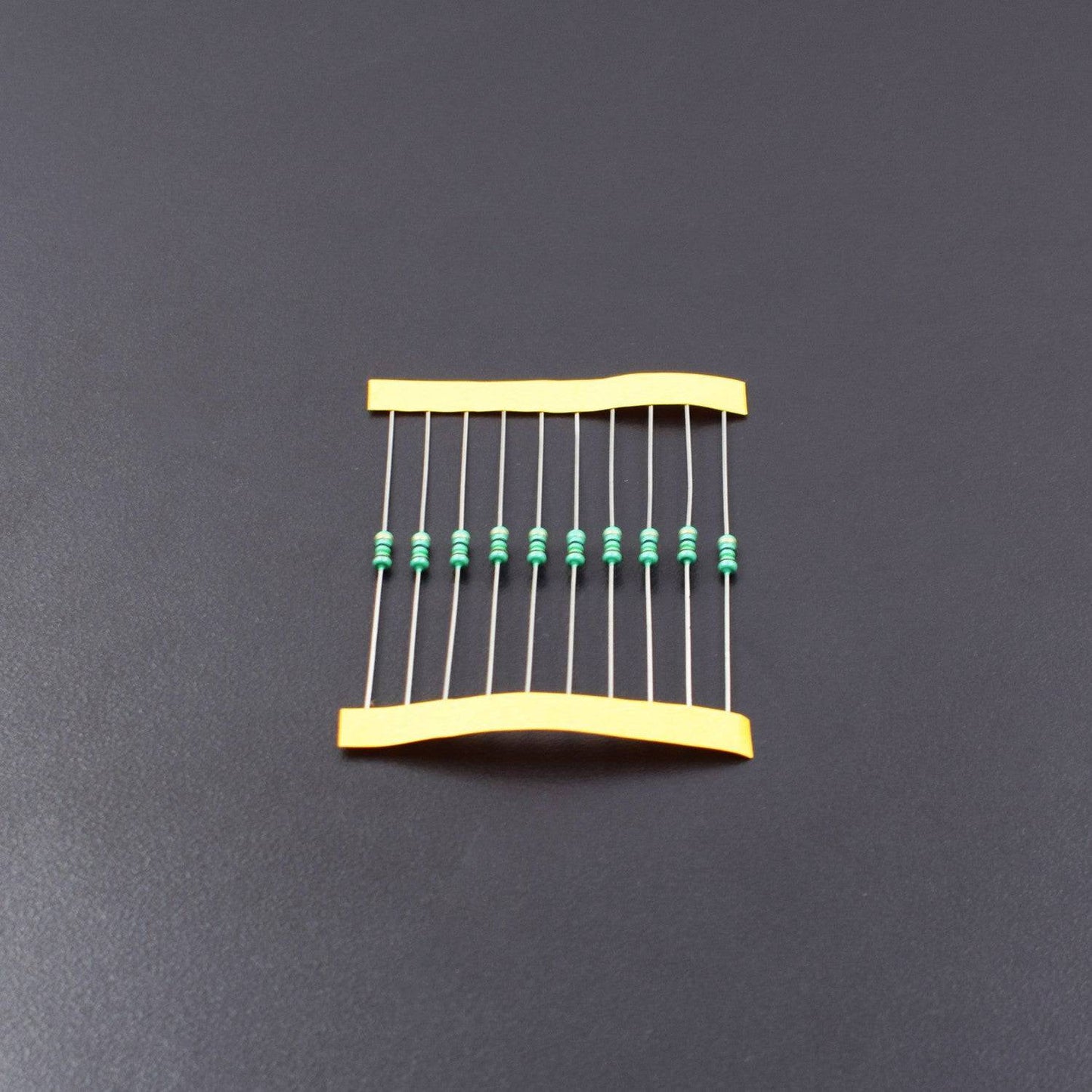 15  Ohm Resistance 1/4W Power Rating  5% Tolerance Carbon Film Resistor- RS621 - REES52