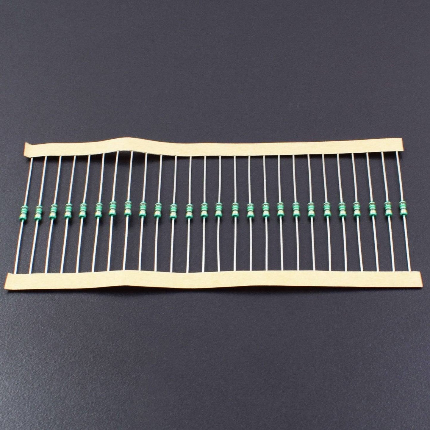 10  Ohm Resistance 1/4W Power Rating  5% Tolerance Carbon Film Resistor - RS622 - REES52