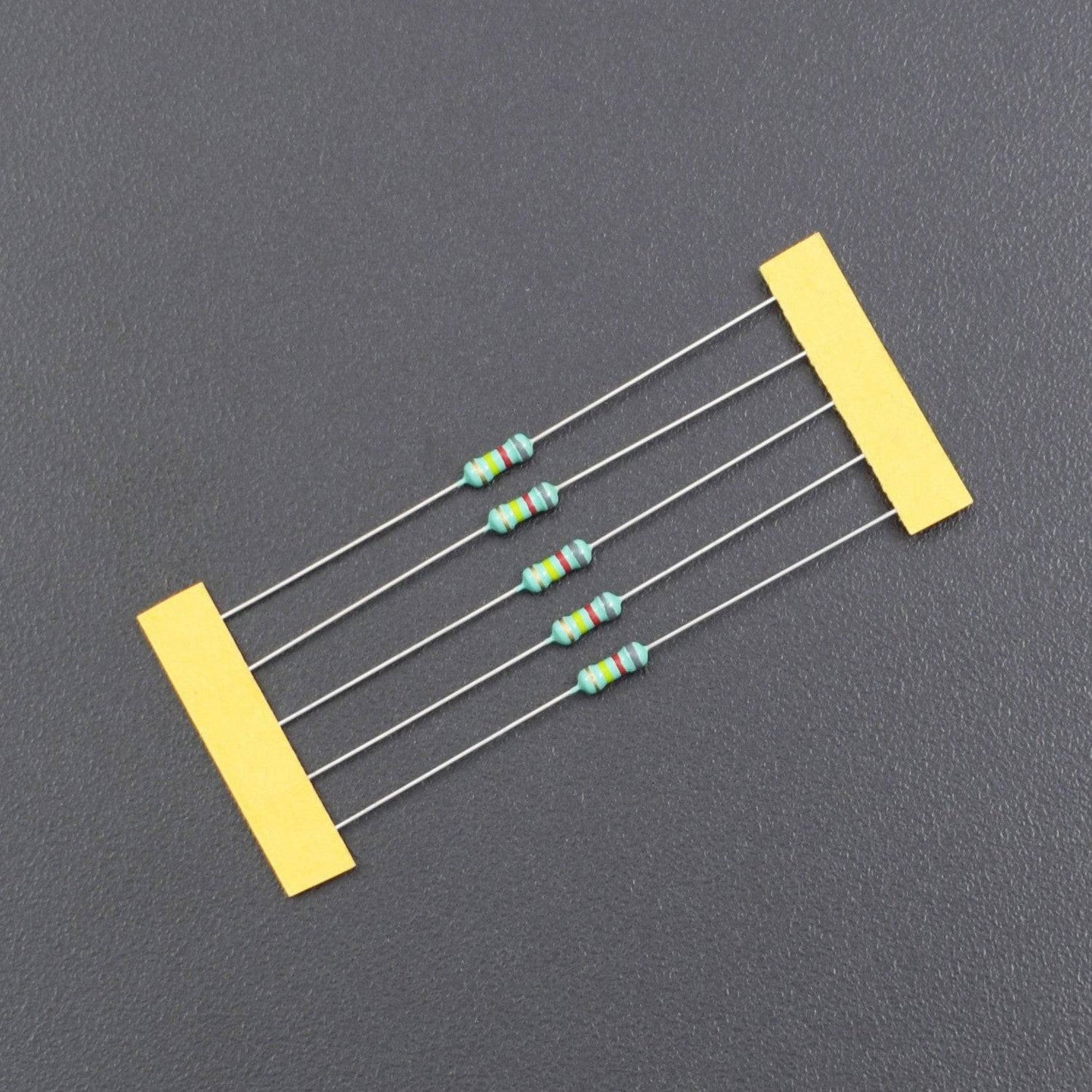 390 Ohm Resistance 1/4W Power Rating  5% Tolerance Carbon Film Resistor- RS655 - REES52