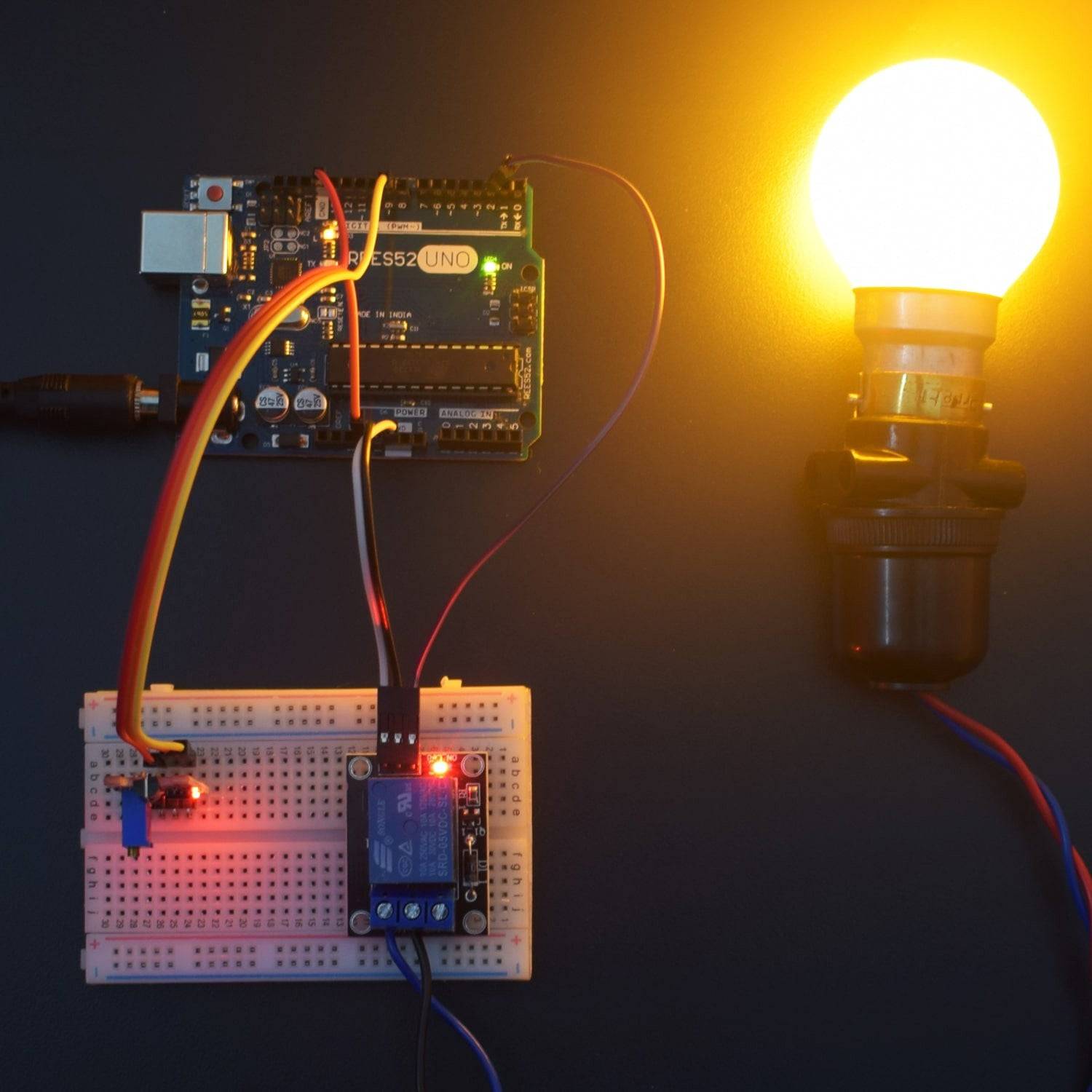 Control a Bulb using Relay Module and Touch Sensor Module-KT655 – REES52