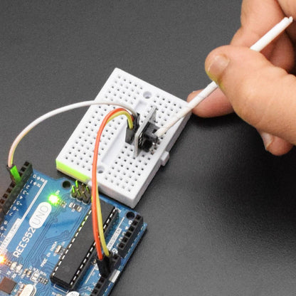 Turn LED On/Off using Light Blocking Sensor - KT657 - REES52