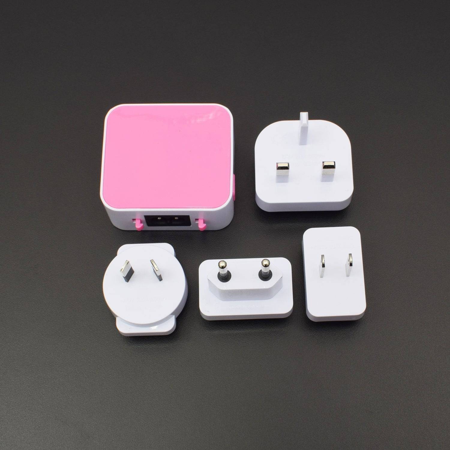 4 USB Ports Worldwide Travel Charger Adapter with Universal Plug Kit - RS525 - REES52