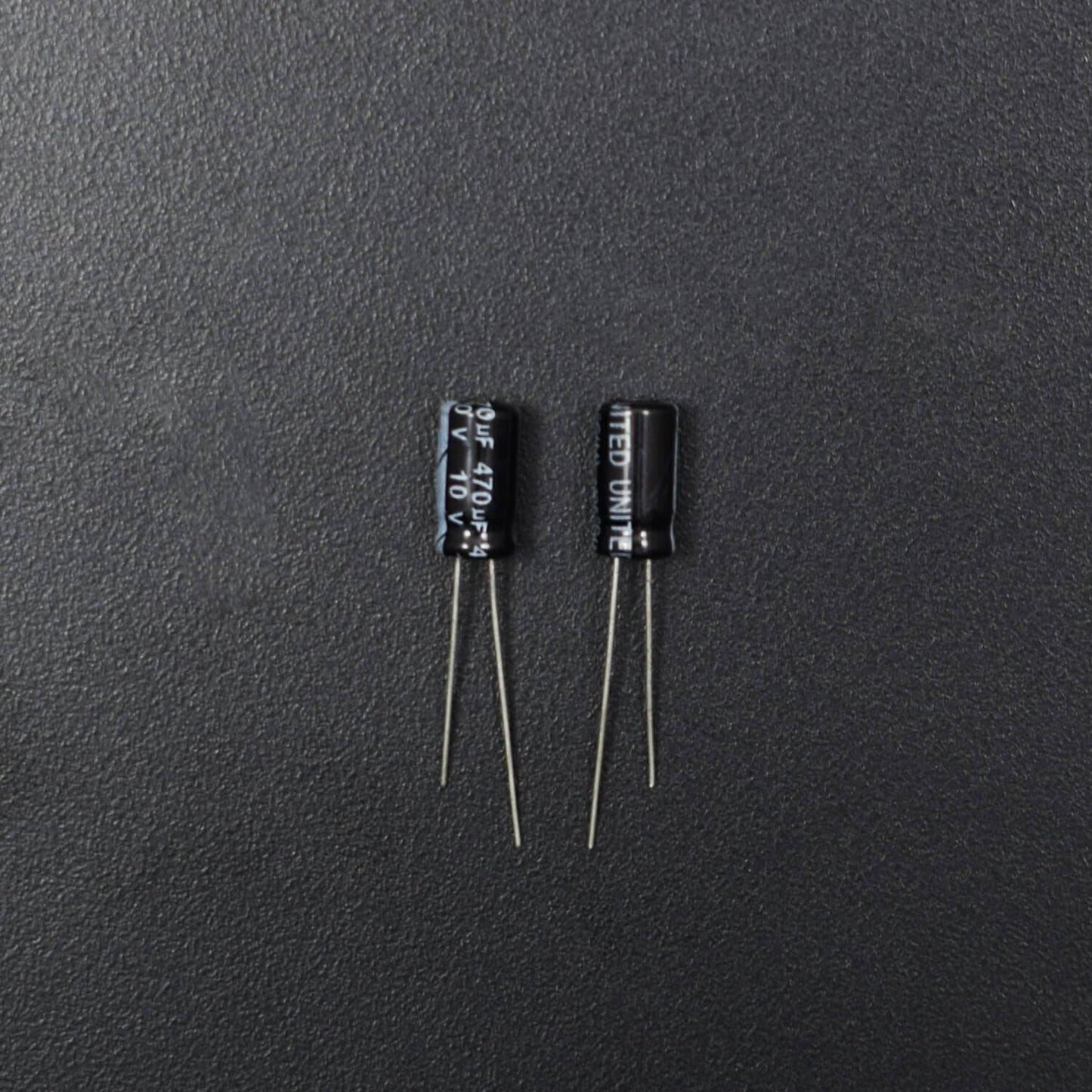 470UF 10V ELECTROLYTIC Capacitor - RS742 - REES52