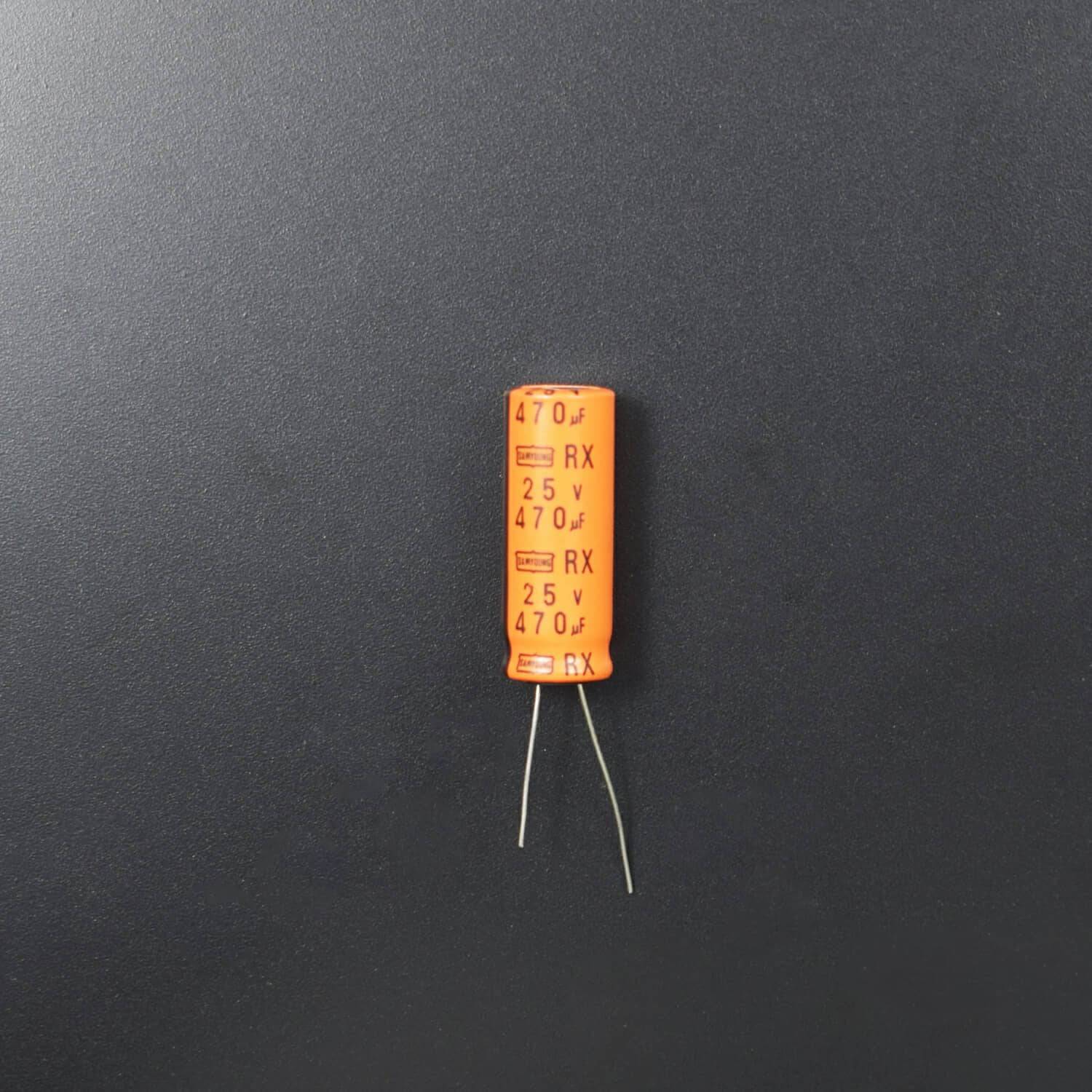 470uF 25V EEUFR1E471L Slim Ultra Low ESR Electrolytic Capacitors - Pack of 5 -RS2085 - REES52