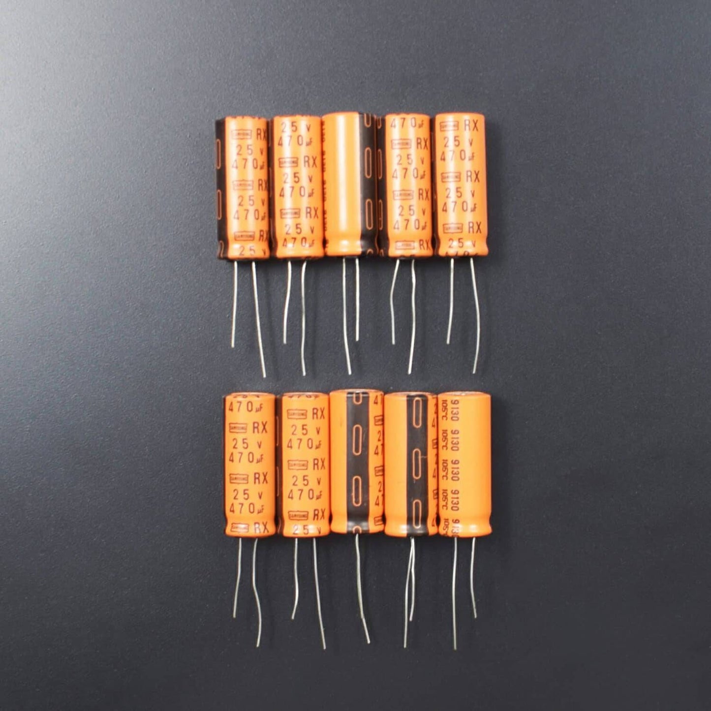 470uF 25V EEUFR1E471L Slim Ultra Low ESR Electrolytic Capacitors - Pack of 5 -RS2085 - REES52