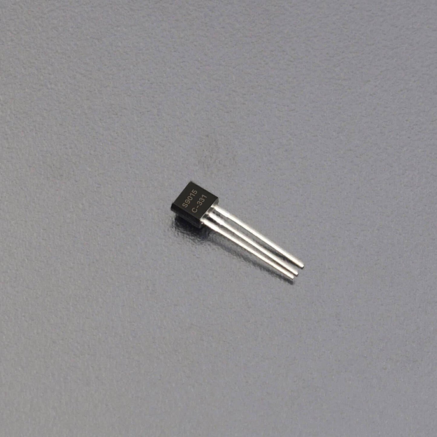 S9015 C-331 Bipolar Transistor - RS1519 - REES52