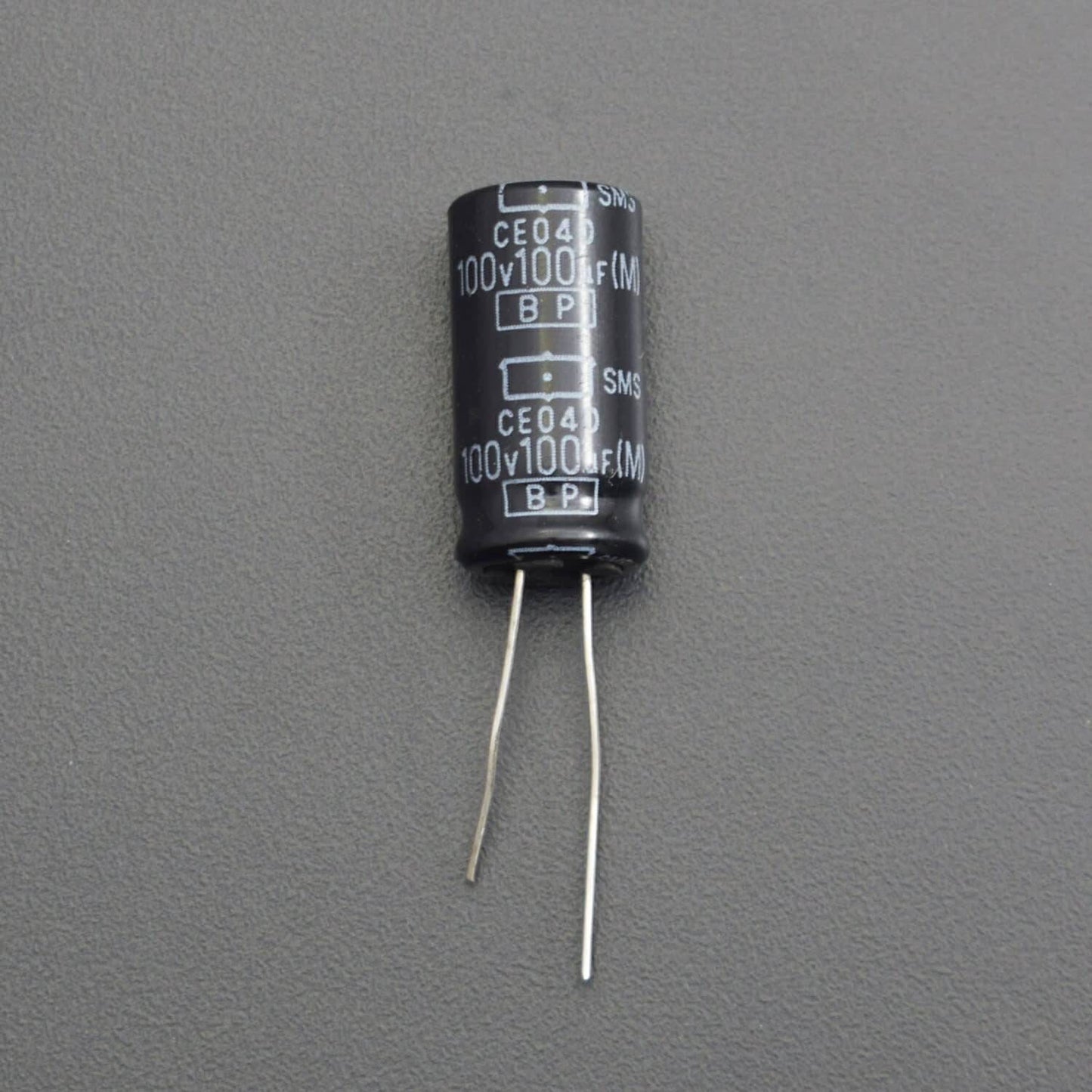 100uF 100V +105°C Aluminum Electrolytic Capacitors - Pack of 5 - RS2090 - REES52