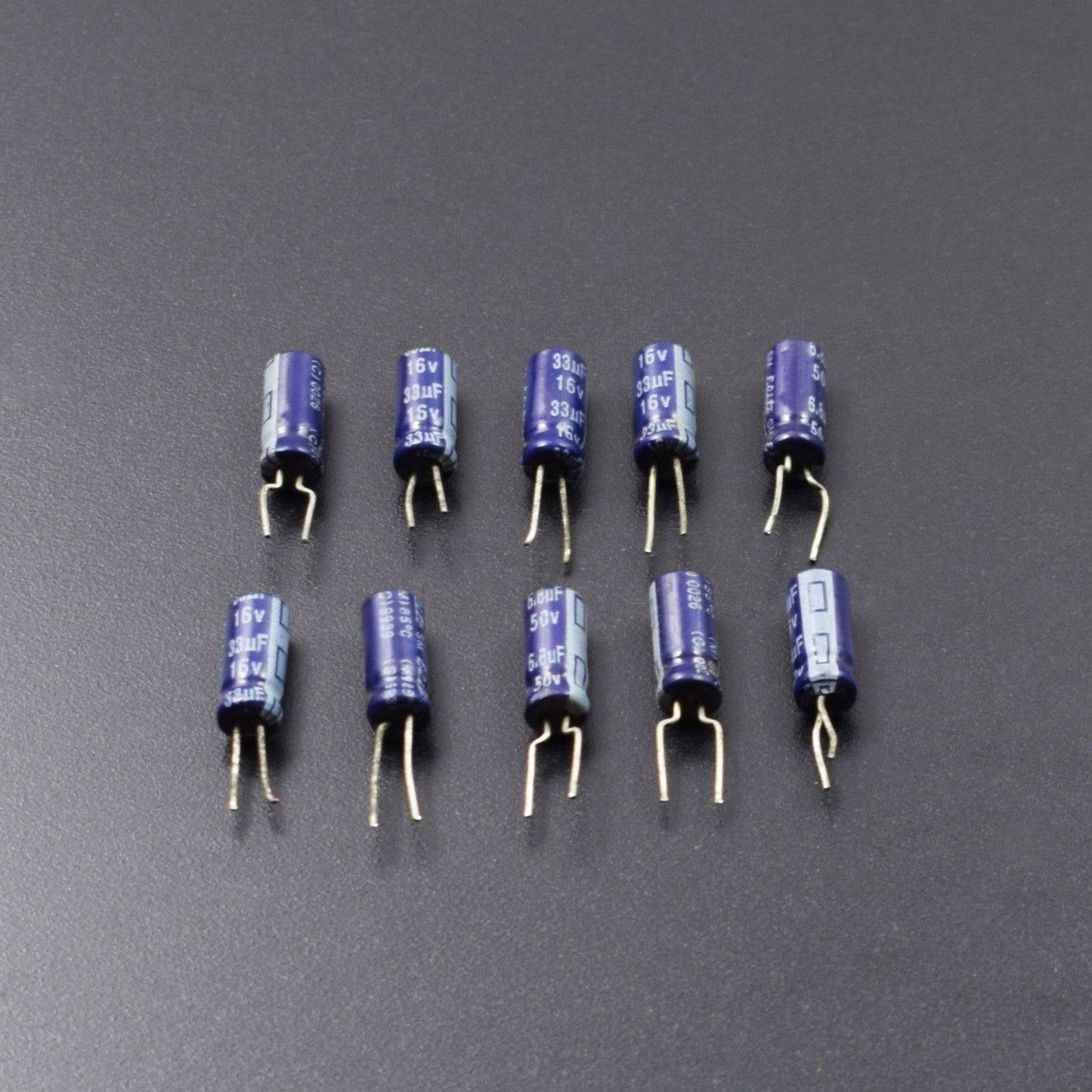 33Uf 16V Nichicon Sw Series Aluminum Electrolytic Capacitor - Pack of 5 - RS2096 - REES52