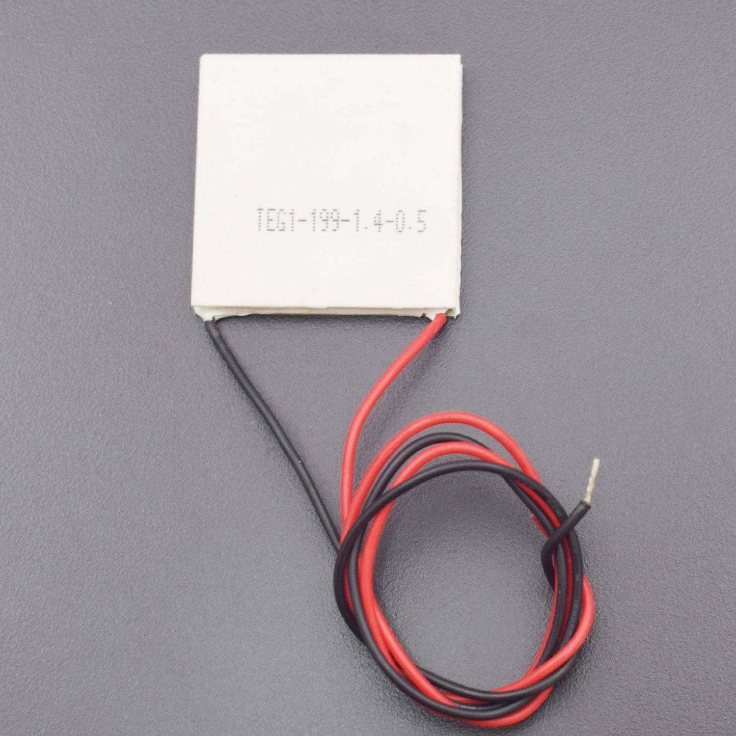 40x40mm TEG1-199-1.4-0.5 High Temperature Resistant Industrial Grade Thermoelectric Power Generator-RS1505 - REES52