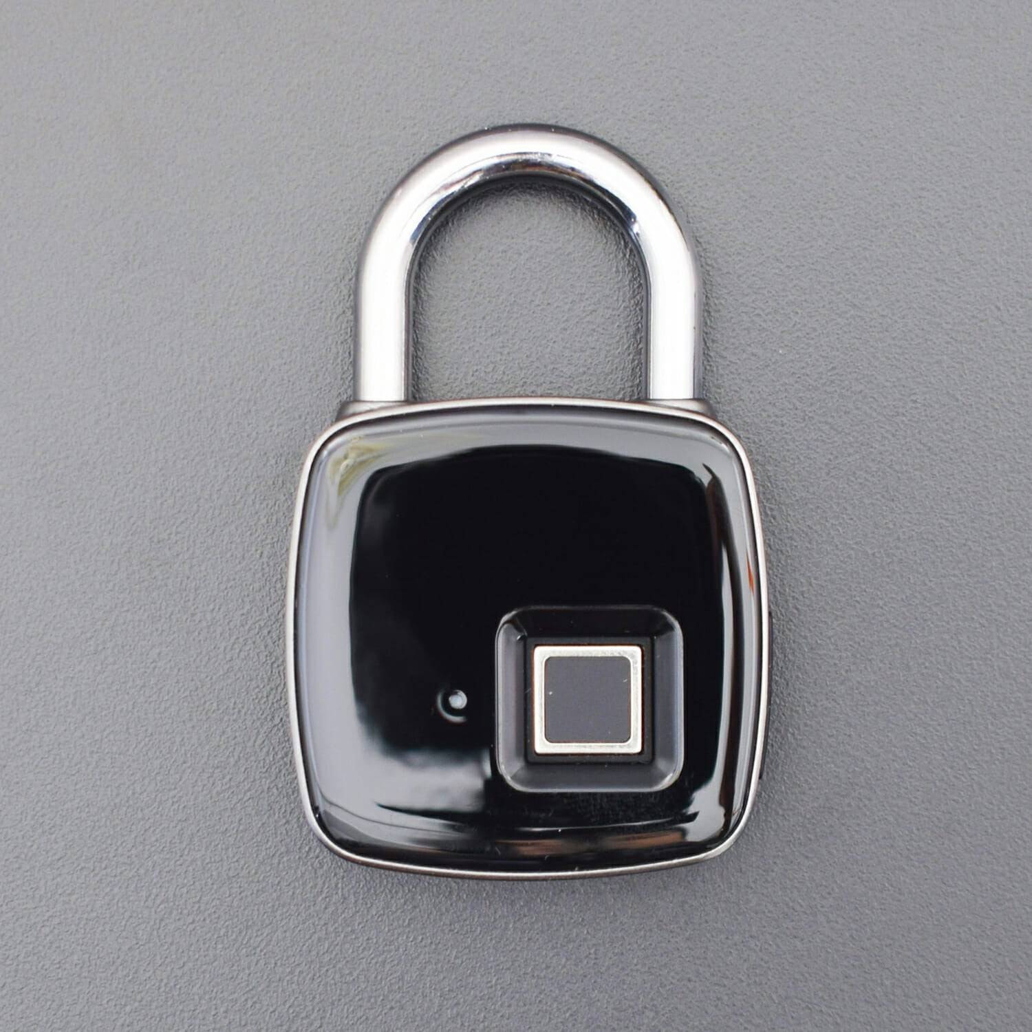 P3+ Smart Fingerprint Bluetooth Anti-theft Security Rechargeable Door Lock Padlock iOS Android APP Lock - RS2168 - REES52