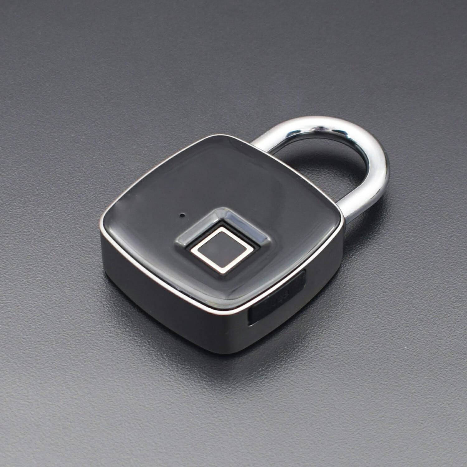 P3+ Smart Fingerprint Bluetooth Anti-theft Security Rechargeable Door Lock Padlock iOS Android APP Lock - RS2168 - REES52
