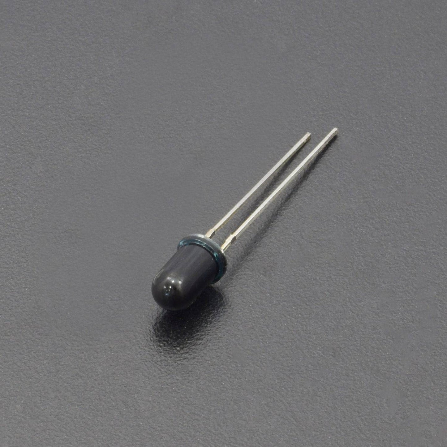 5mm Round Head Infrared Receiver Photodiodes IR Diode -RS057 - REES52