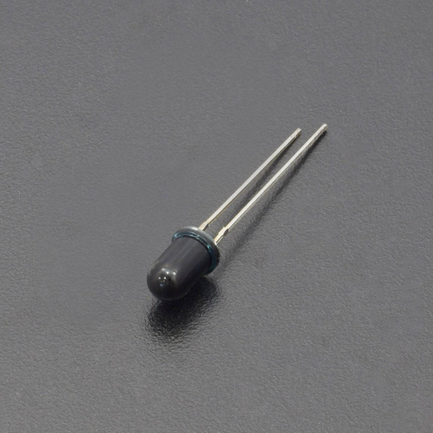 5mm Round Head Infrared Receiver Photodiodes IR Diode -RS057 | REES52