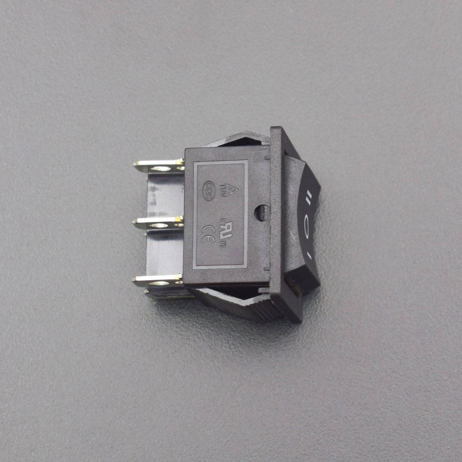 6 Pin Rocker on/off Switch  - ST004 - REES52