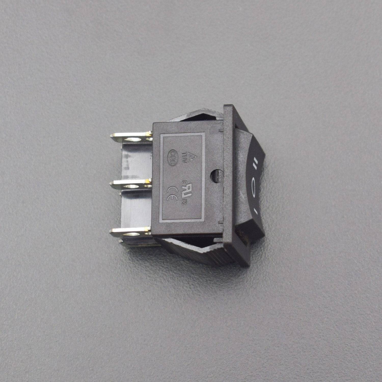 6 Pin Rocker on/off Switch - ST004 | REES52