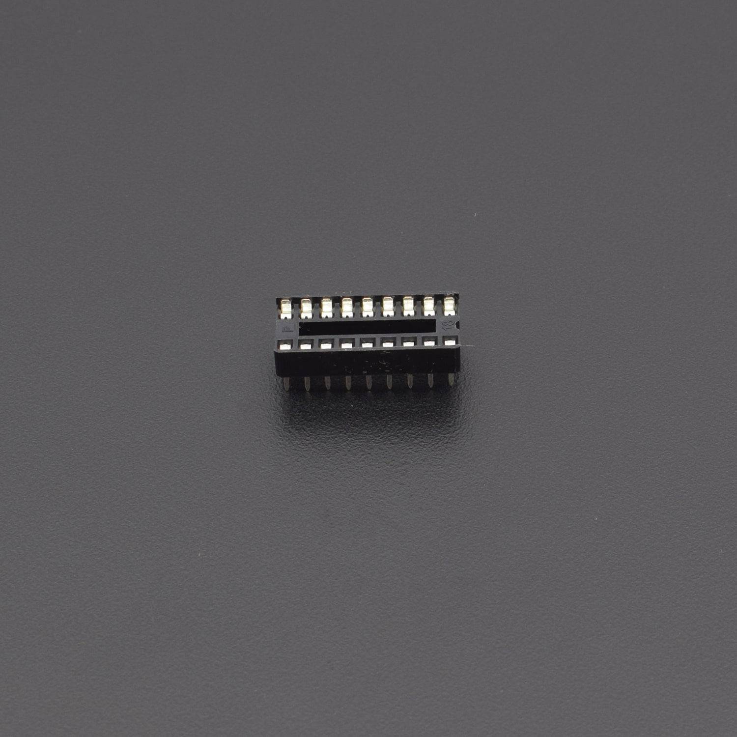 18 PIN IC BASE  - RS468 - REES52