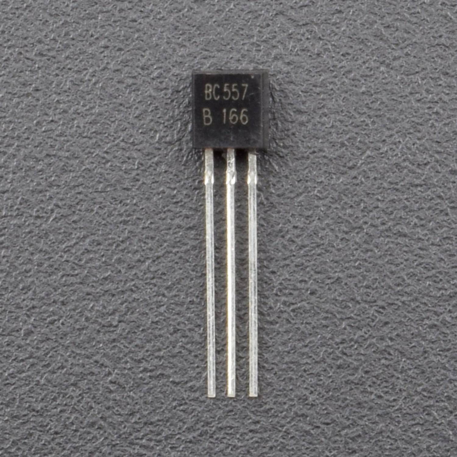 BC557 - PNP Transistor - RS565 - REES52