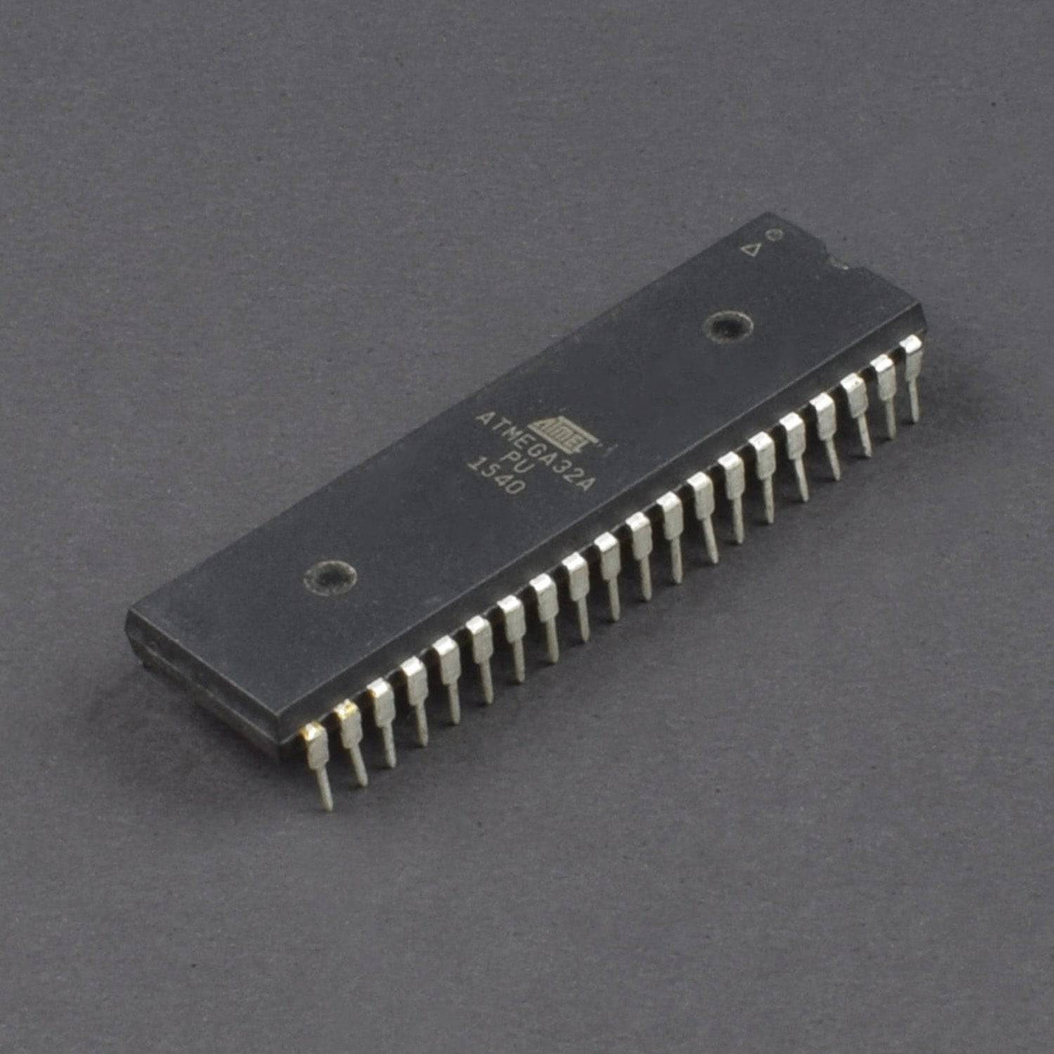 Microcontroller IC ATMEL ATMEGA32 40 Pin - IC101 - REES52