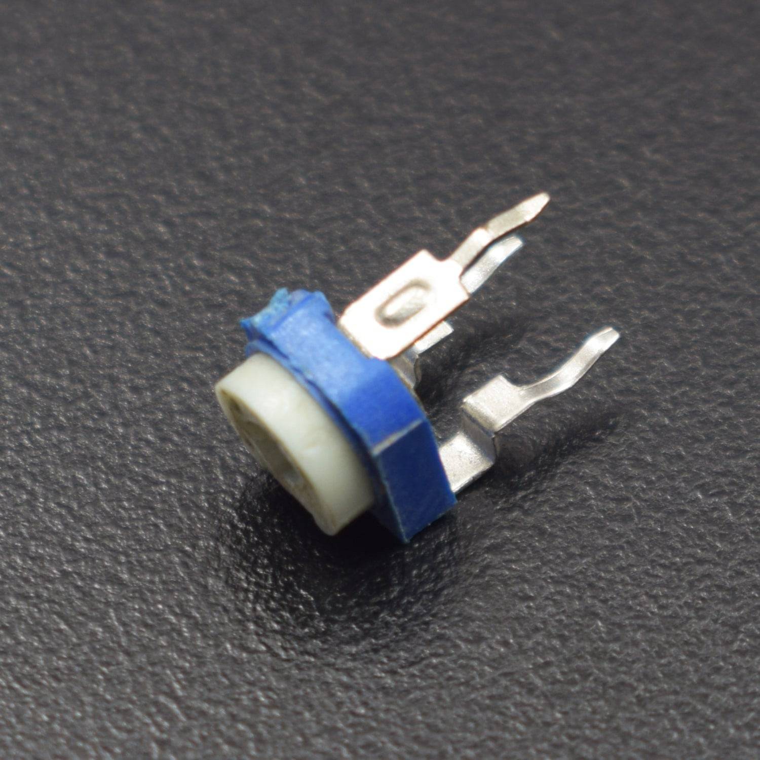 2K Ohm Vertical PCB Preset Variable Resistor Trimmer Potentiometer - Pack Of 5 - RS556 - REES52