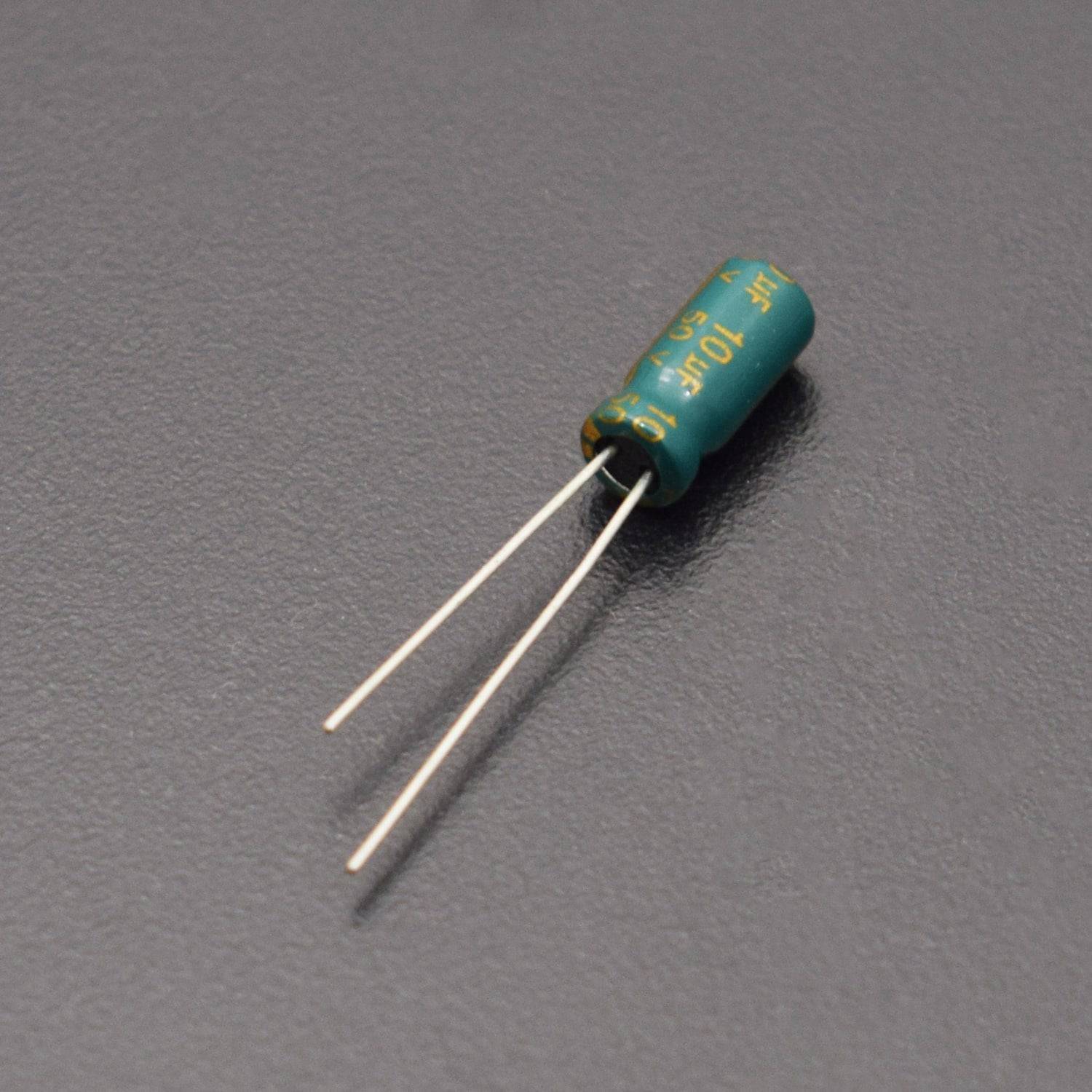 10Uf 50V 105C Radial Electrolytic Capacitor, 5 x 11 mm - RS1128 - REES52