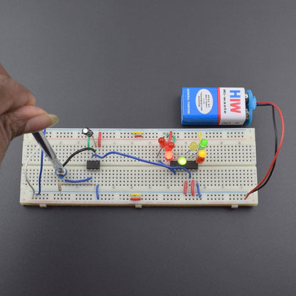 Glow LED’s in Blinking Pattern using NE555 Timer IC and CD4017 IC - KT950 - REES52