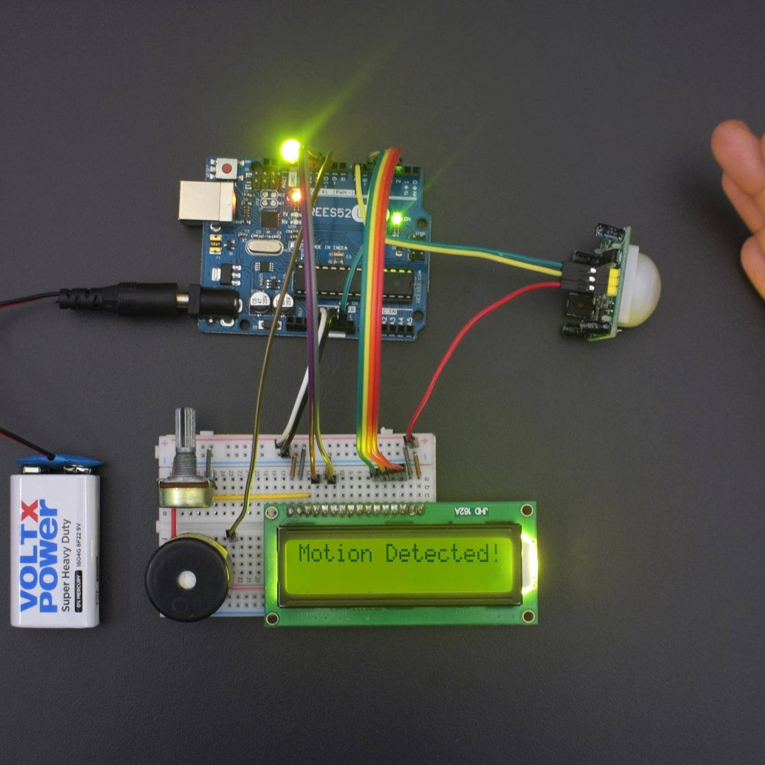Make a home automation system using PIR Sensor – REES52