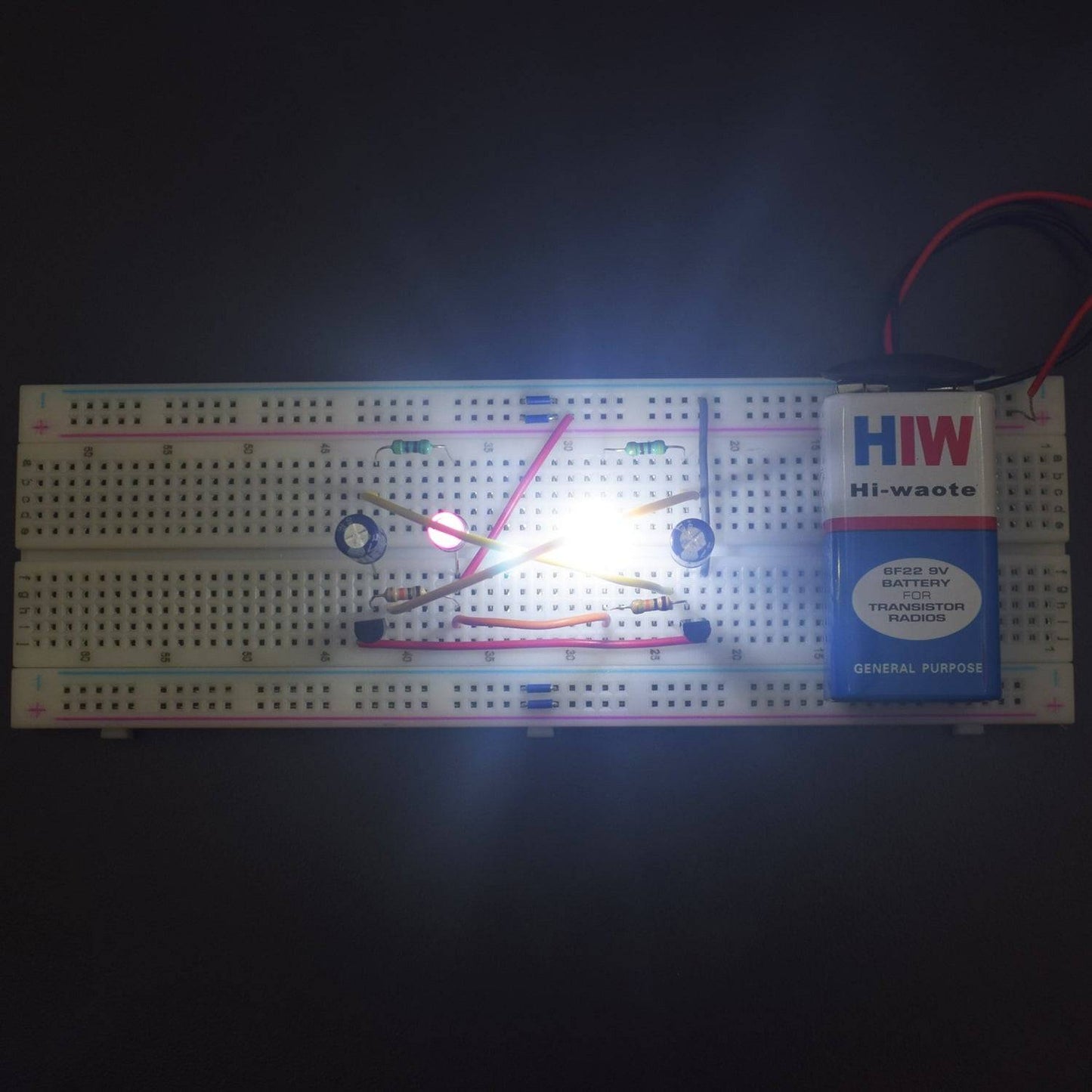 Make a Flip Flop Led circuit using BC547 transistor and led - KT577 - REES52