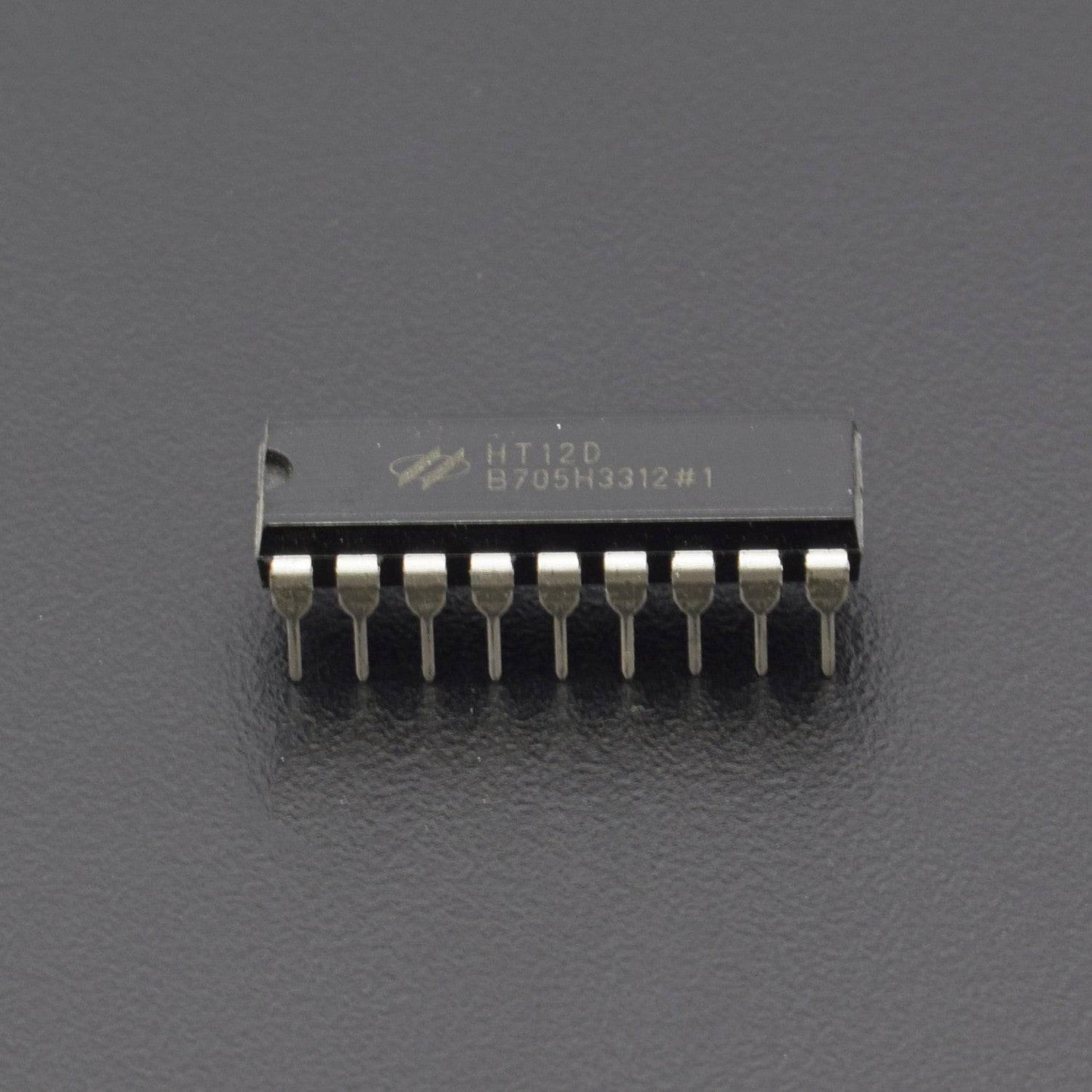 HT12D Decoder IC for Remote Control Systems  -  RS137 - REES52
